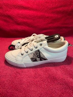 White Sneakers with Snake-Print Accent